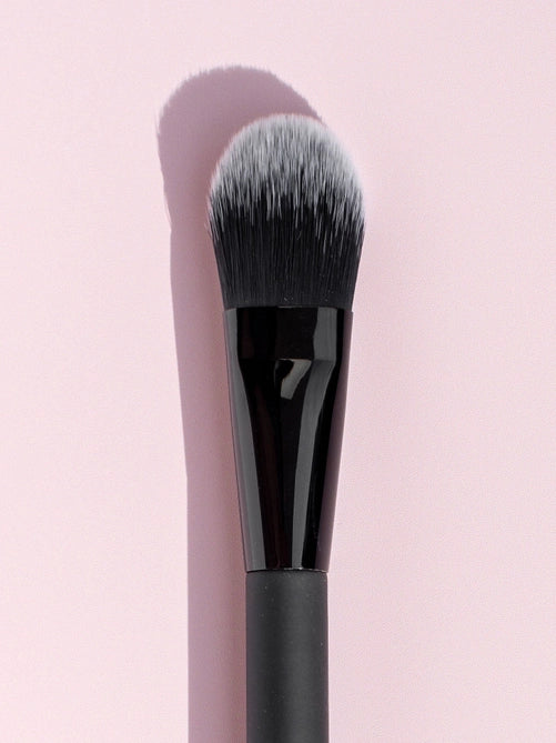 Au Naturale Foundation Brush