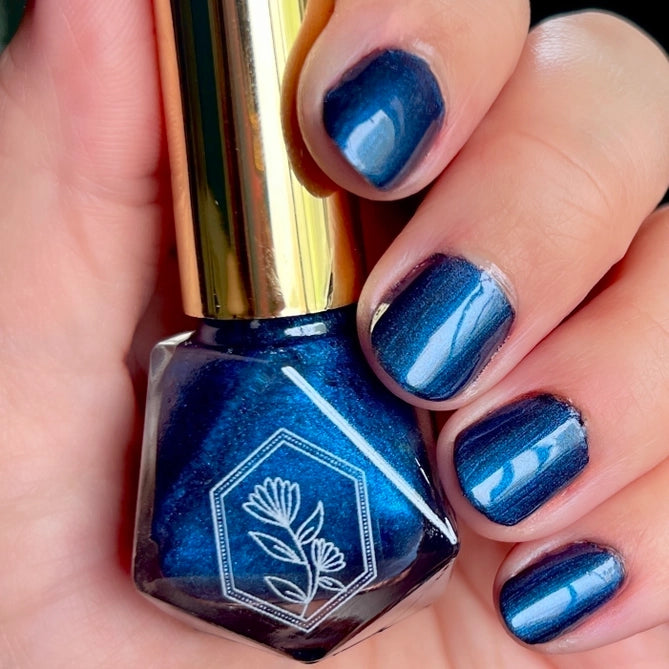 Sea + Sky Collection: Palafoxia 10 Free Nailpolish